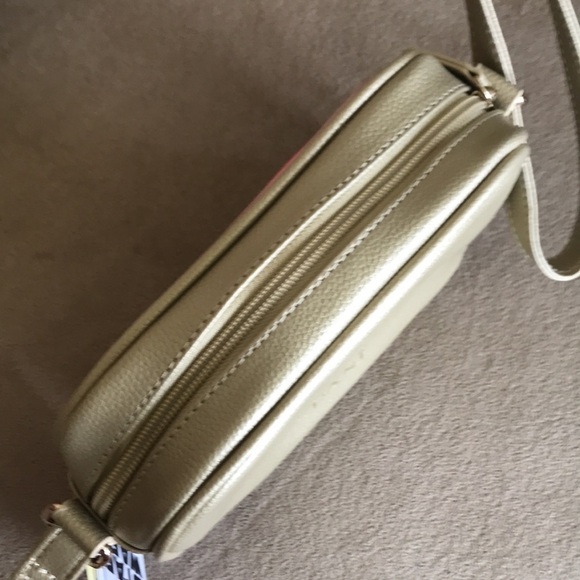 Brand New Danielle Nicole Star Wars Mandalorian Baby Yoda Grogu Crossbody Purse - Picture 11 of 14